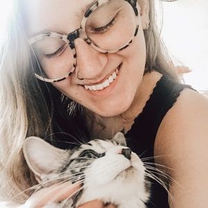 Meet your Posher, Nicole